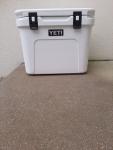 Yeti Roadie 32 Cooler with Wheels