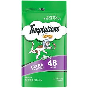 Temptations Classic Crunchy and Soft Cat Treats, Seafood Medley Flavor, 48 oz. Pouch