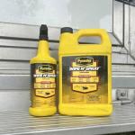 PYRANHA Wipe N' Spray for Horses - Oil-Based Long Lasting Fly Control Repels Horn, Deer, Horse, House, Stable, & Face Flies, Ticks, Mites, Mosquitoes, Gnats & Lice, 1 Gallon