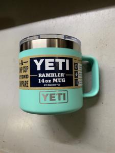 YETI 14 oz Vacuum Insulated Seafoam Mug