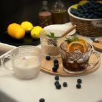 Retro Glass Coffee Mugs Set with Bamboo Lids