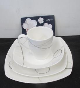 Mikasa White Geometric Circles Coffee Mug