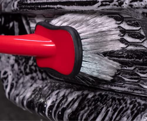 Mothers Wheel & Wheel Well Long Handled Brush