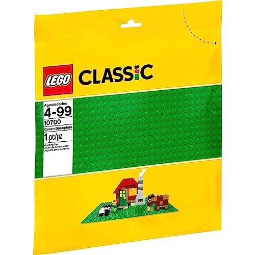 LEGO Classic Green Baseplate 2304 Supplement for Building, Playing, and Displaying LEGO Creations, 10cm x 10cm, Large Building Base Accessory for Kids and Adults (1 Piece)