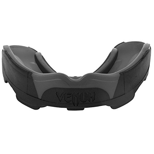 Black Venum Predator Mouthguard - One Size