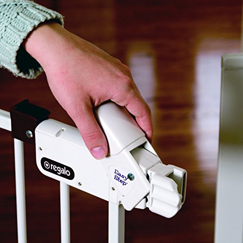 Regalo Extra Wide WideSpan Walk Through Safety Gate