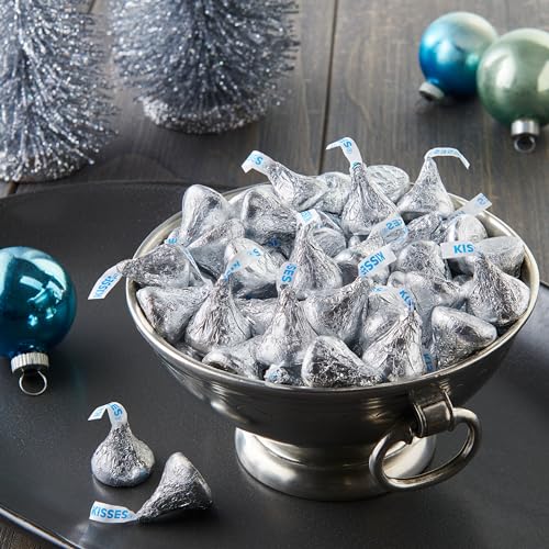 HERSHEY'S KISSES Halloween Candy, 35.8 oz