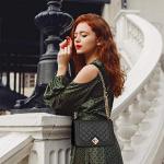 Stylish Quilted Crossbody Bag with Chain Strap