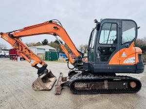 Doosan DX55 5.5T Excavator with 4 Buckets