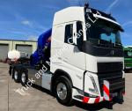 Volvo FH 6X2 Tractor Unit with HIAB Crane