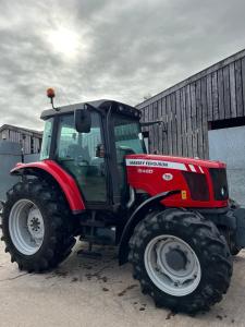 Massey Ferguson 5460 Super Clean with Low Hours