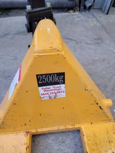 2500kg Heavy Duty Pallet Jack