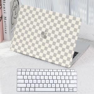 Beige Checkered MacBook Pro 13 Inch Case