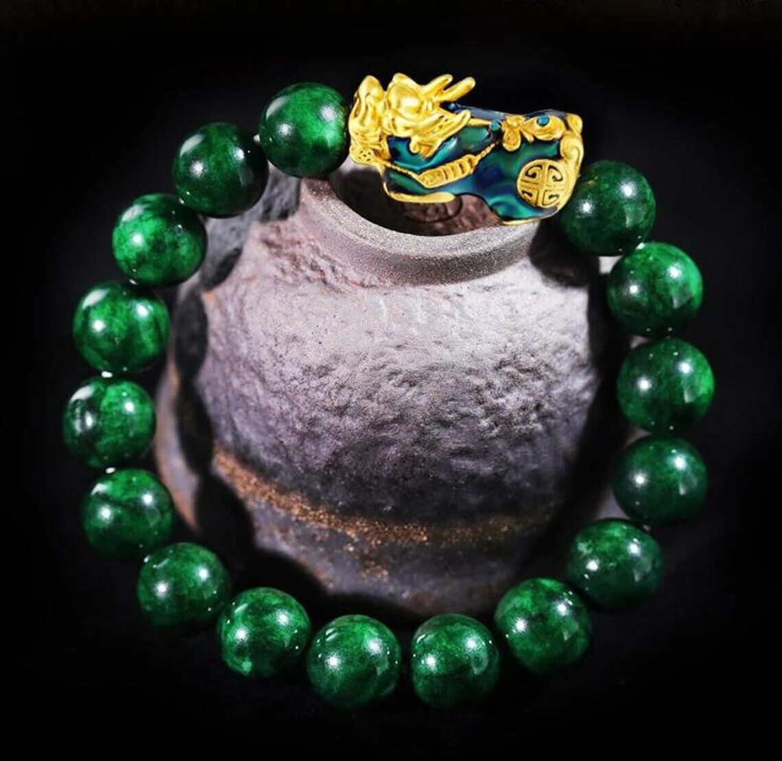 Green Jade Dragon Protection Pixiu Charm Bracelet 10mm