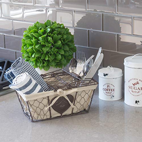 Farmhouse Chicken Wire Picnic Basket with Heart Detail