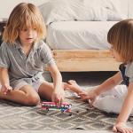 Luxury Die-Cast Pull-Back School Bus for Kids