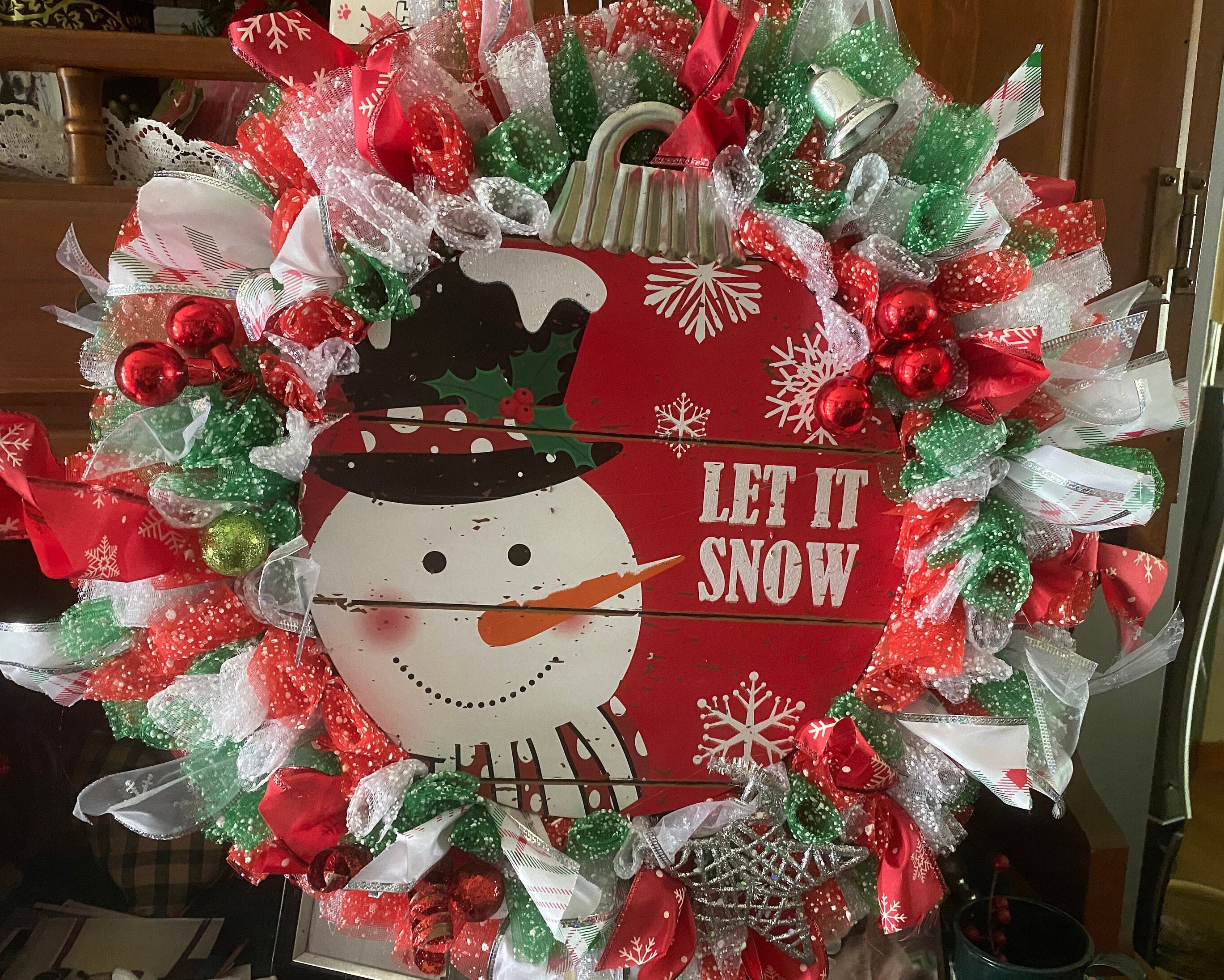 Let It Snow" Snowman Wreath
