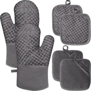 4-Piece High Heat Oven Mitts and Potholders