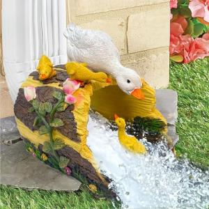 Euiroet Eco-Friendly Duck Garden Sculpture