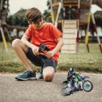 LEXiBOOK RC18, Crosslander Radio Road Motorcycle, up to 12km/h, Perfect Balance, Light Effects, Crazy skids, Fast Acceleration, Ergonomic Remote Control, Rechargeable