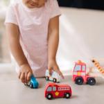 Melissa & Doug Emergency Vehicle Carrier Wooden Truck with 4 Rescue Vehicles
