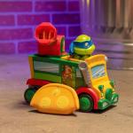 Teenage Mutant Ninja Turtles: Mutant Mayhem - Calzone Drift RC | Full-Function Remote Control Vehicle | 2.4 GHz Calzone Controller | 180-Degree Cannon Blaster | Leonardo Bobblehead | Ages 6+