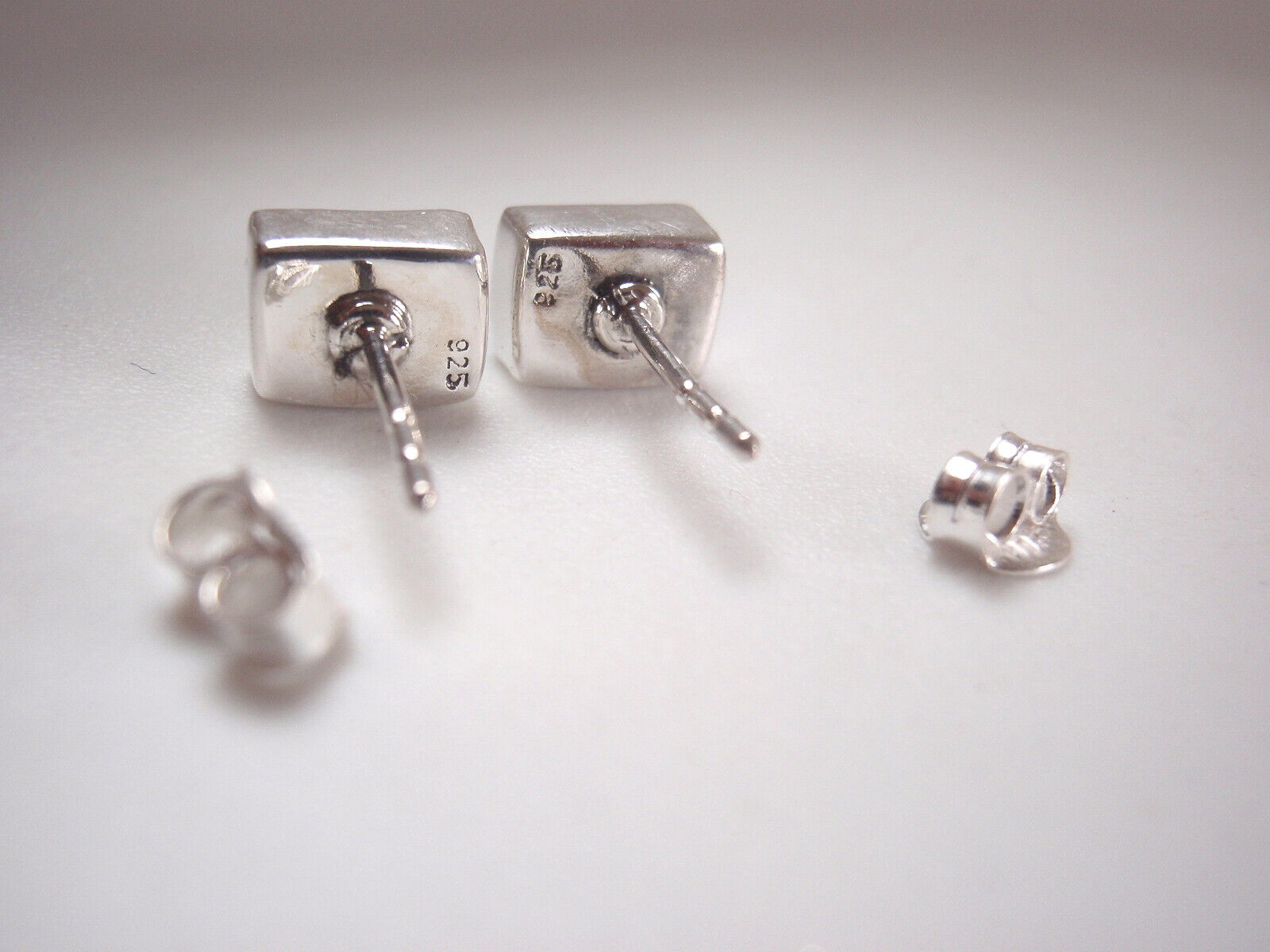 Dainty Lapis Lazuli Rectangle Stud Earrings 925 Silver