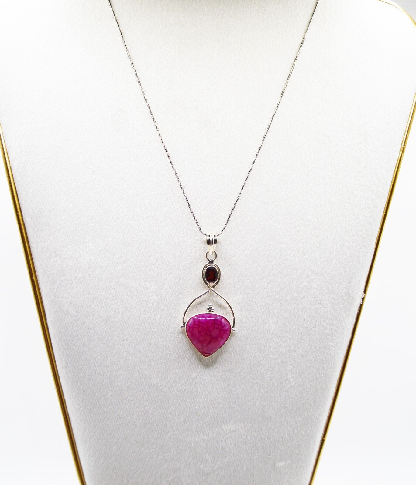 Garnet and Pink Dragon Vein Agate Pendant Necklace