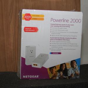NETGEAR 2000 Mbps Powerline Adapter Kit with Passthrough