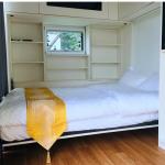 Modern 19FT Prefab Tiny Home, Fully Assembled Modular Pod with Thermal Insulation Stormproof Roof, Quick Tool-Free Setup, Ideal for Office Studio Guest House