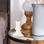 Zen Cat Candle: Aromatherapy for Mindful Spaces