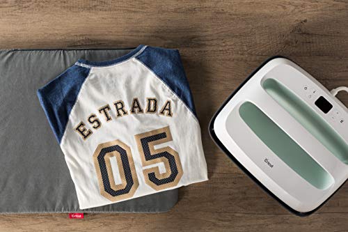 Cricut EasyPress 2 - Perfect for Scrapbooking