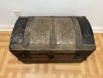 Vintage Camelback Steamer Trunk Storage Chest
