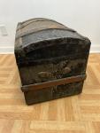 Vintage Camelback Steamer Trunk Storage Chest