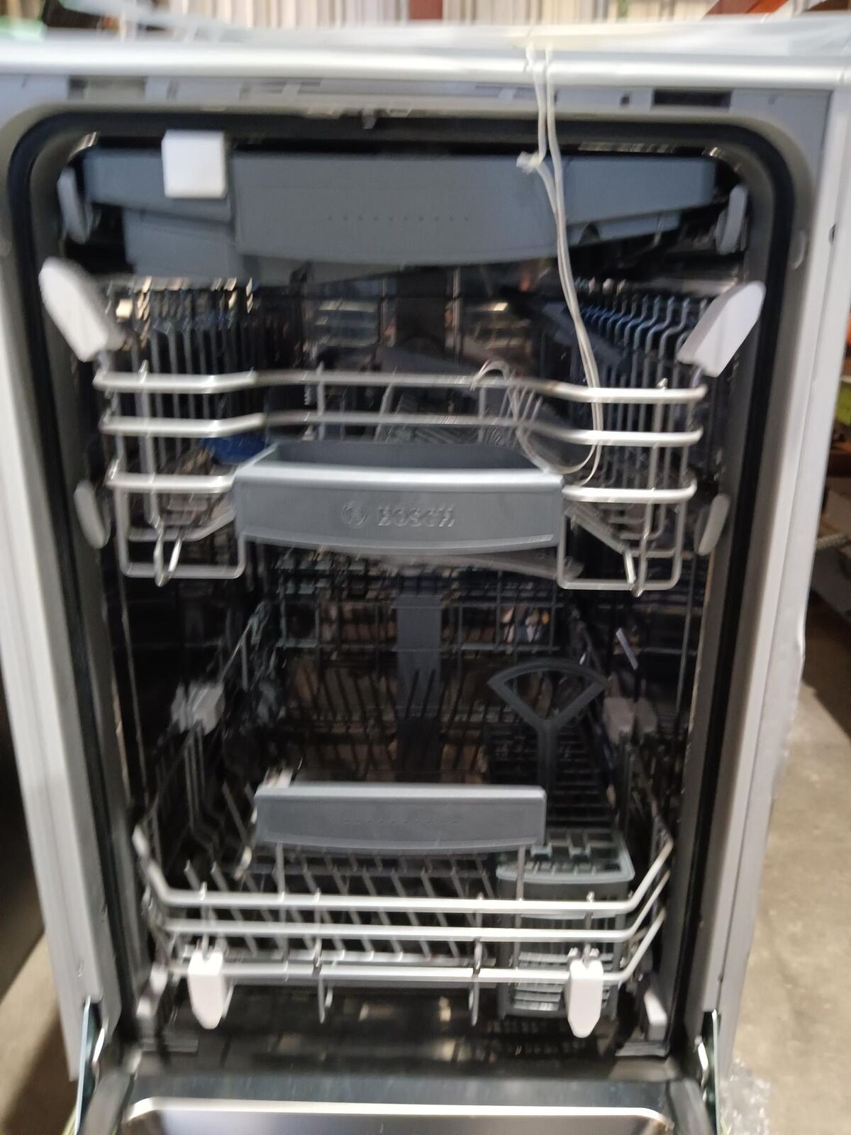 Bosch 18" Front Control Stainless Smart Dishwasher