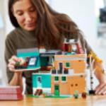 LEGO Creator Expert Bookshop Modular Display Set