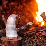 Viking Drinking Horn Mug with Burlap Sack 20 Oz