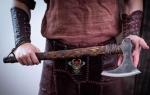 Viking Battle Axe with Leather Sheath - 27