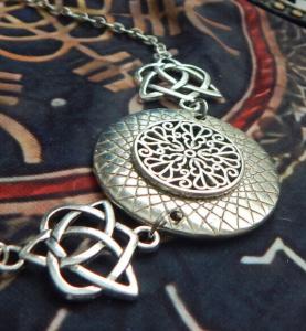Viking Silver Knot Necklace - Nordic Jewelry
