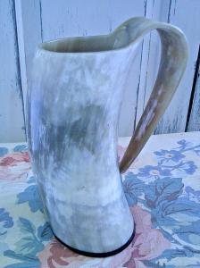 Ale Horn- The Original Handcrafted Authentic Viking Drinking Horn 16oz NWT