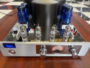 YAQIN MC-13S Stereo Tube Amplifier, 40 Watts