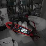 UNI-T UT210e True RMS Digital Clamp Meter