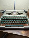 Groma Kolibri Luxus Typewriter with Case