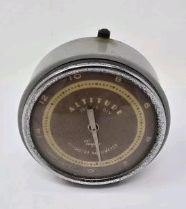 1940s Vintage Taylor Car Altimeter Barometer