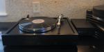Roksan Xerxes Turntable with Magnesium Tonearm