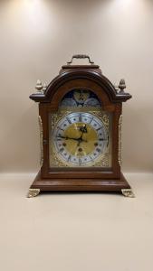 Hamilton Lancaster County Triple Chime Mantel Clock