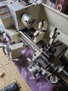 Grizzly G4000 9"x19" Compact Bench Lathe