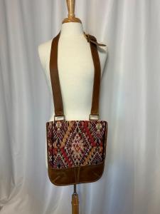 KOLIBRI Versatile Crossbody Bag for Everyday Use