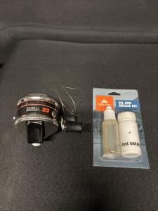 Zebco 33 Spincast Fishing Reel Silver Anniversary USA 1955-1980