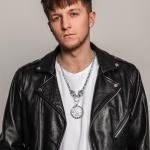 Men's Viking Mjolnir Necklace with Wolf Pendant